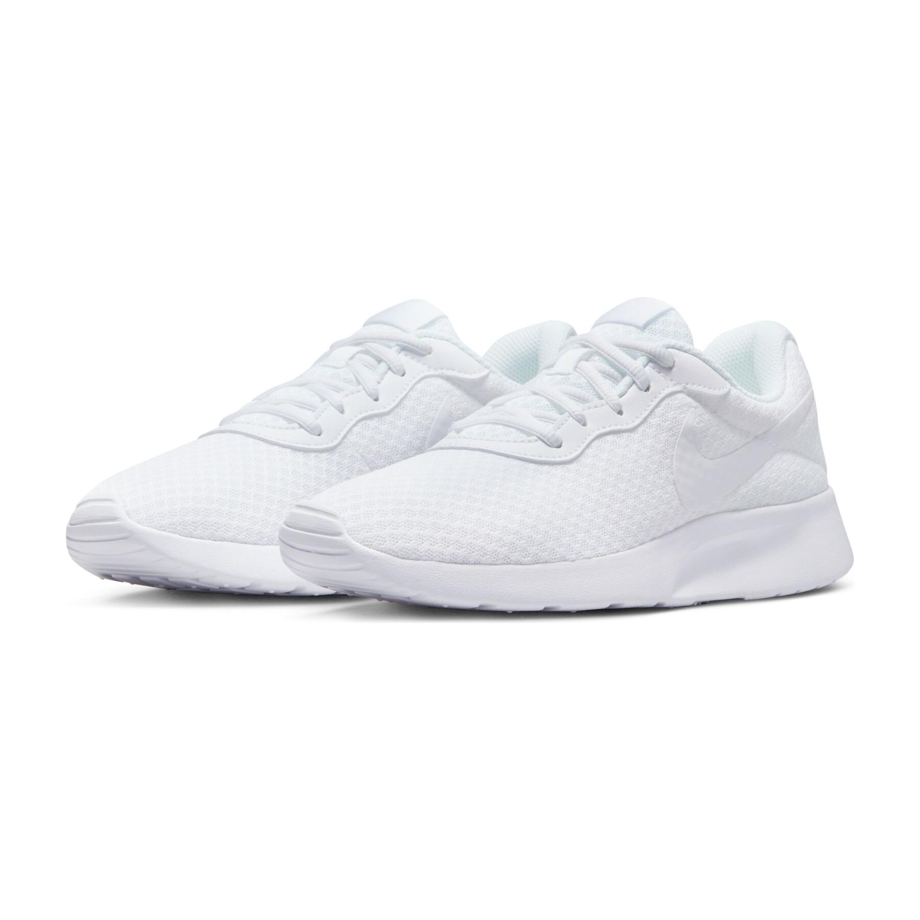 WMNS NIKE TANJUN