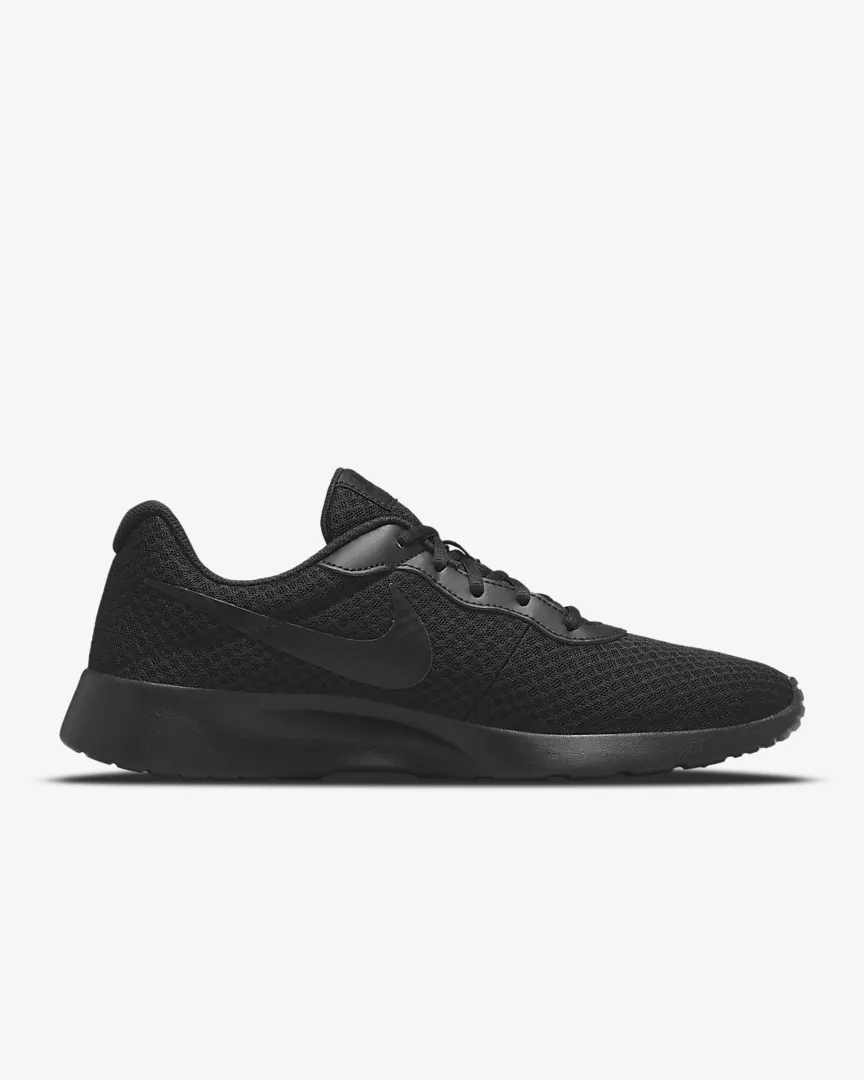 Nike Tanjun